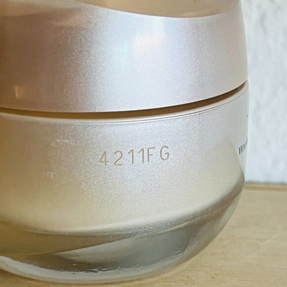 25% Off 4+ 😍 Shiseido Benefiance Wrinkle Smoothing Day Cream SPF 23 - Picture 3 of 3